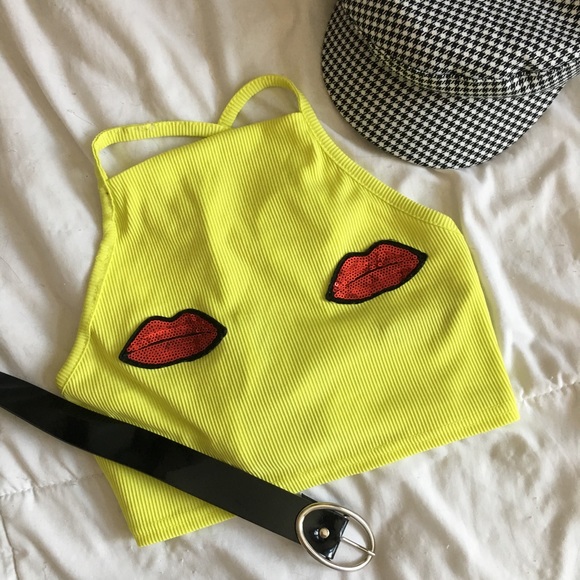 Boohoo Tops - HP⭐️ Boohoo sequin lips halter top